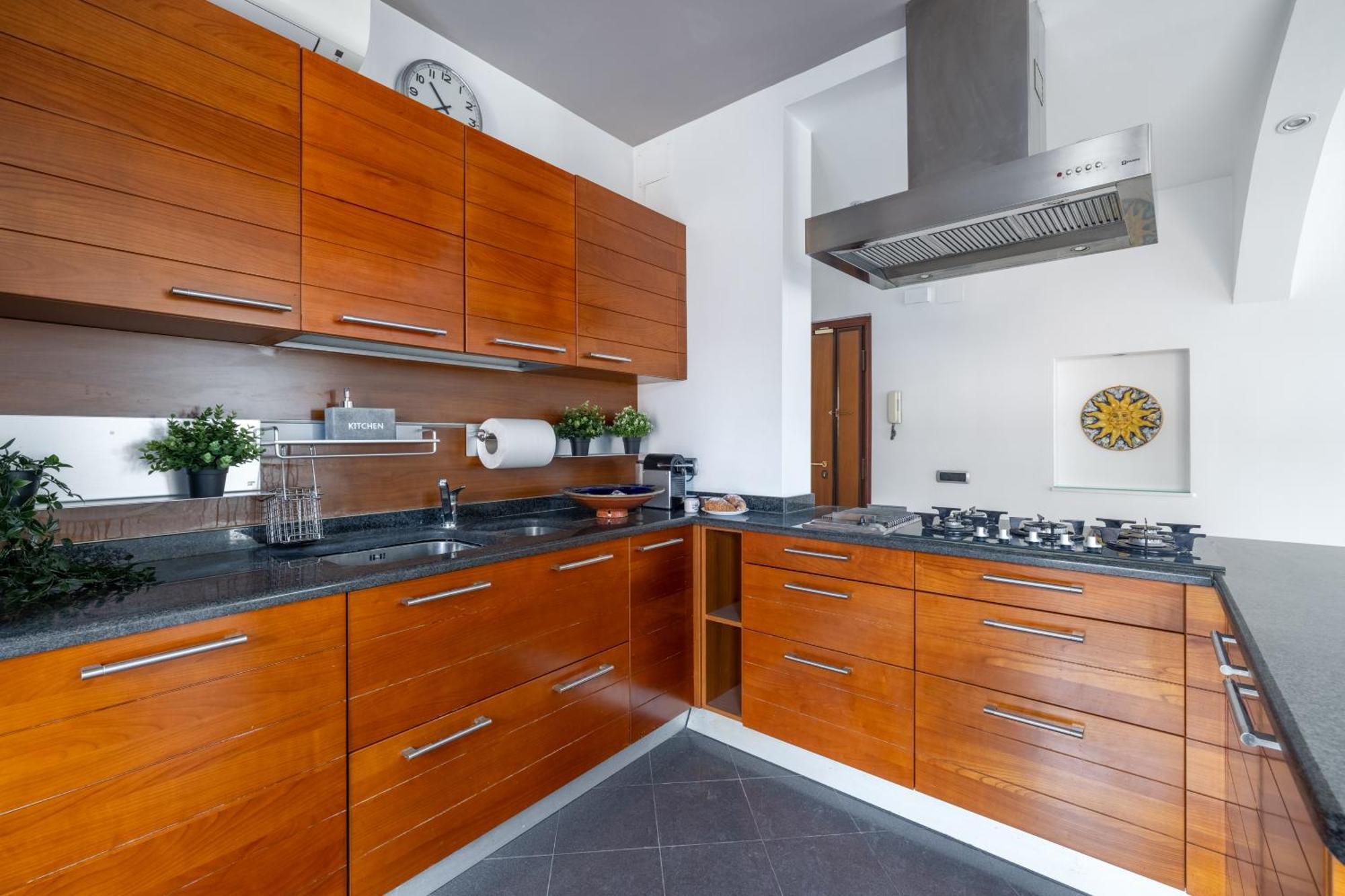 Eur Luxury For 4pp 2 Bedrooms * Roma