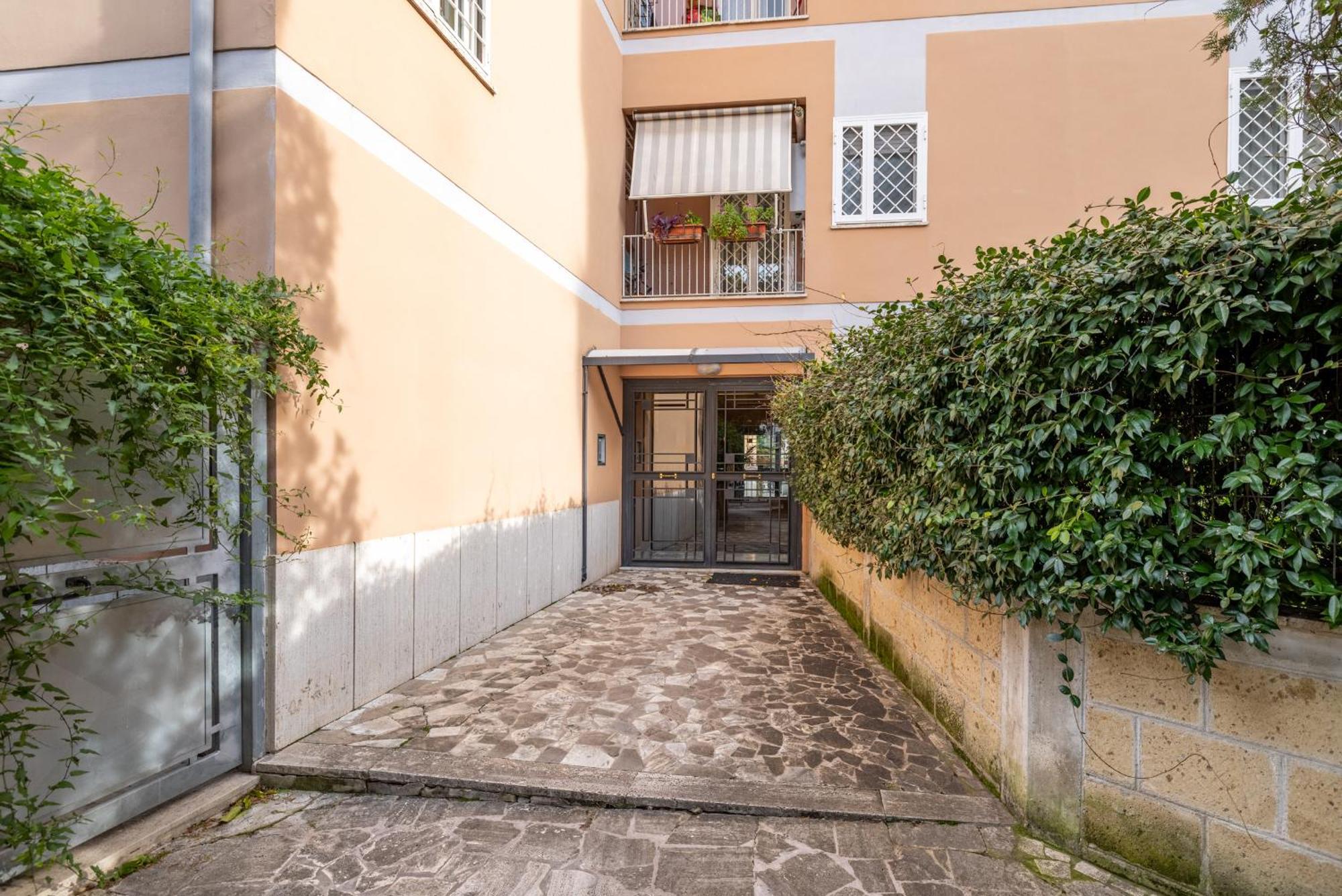 Appartamento Eur Luxury For 4pp 2 Bedrooms