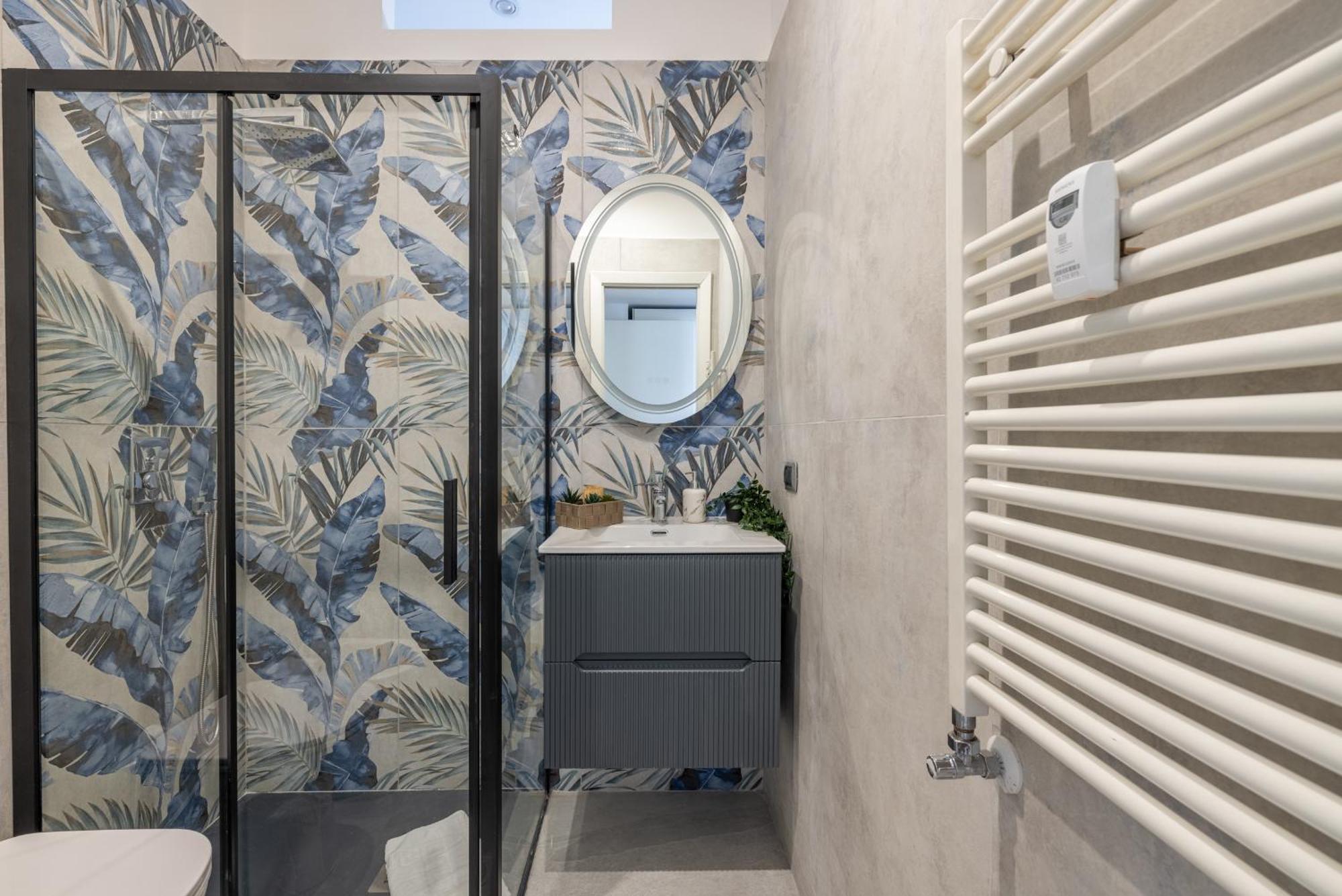 Eur Luxury For 4pp 2 Bedrooms Apartment